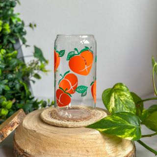 A čo tak trošku SPICY dizajny? 👀🤣🌶️ Poháre Peach Butt, Boobies alebo PPs čakajú na vás. 😜 www.henimarket.cz 🌶️ #henimarket...